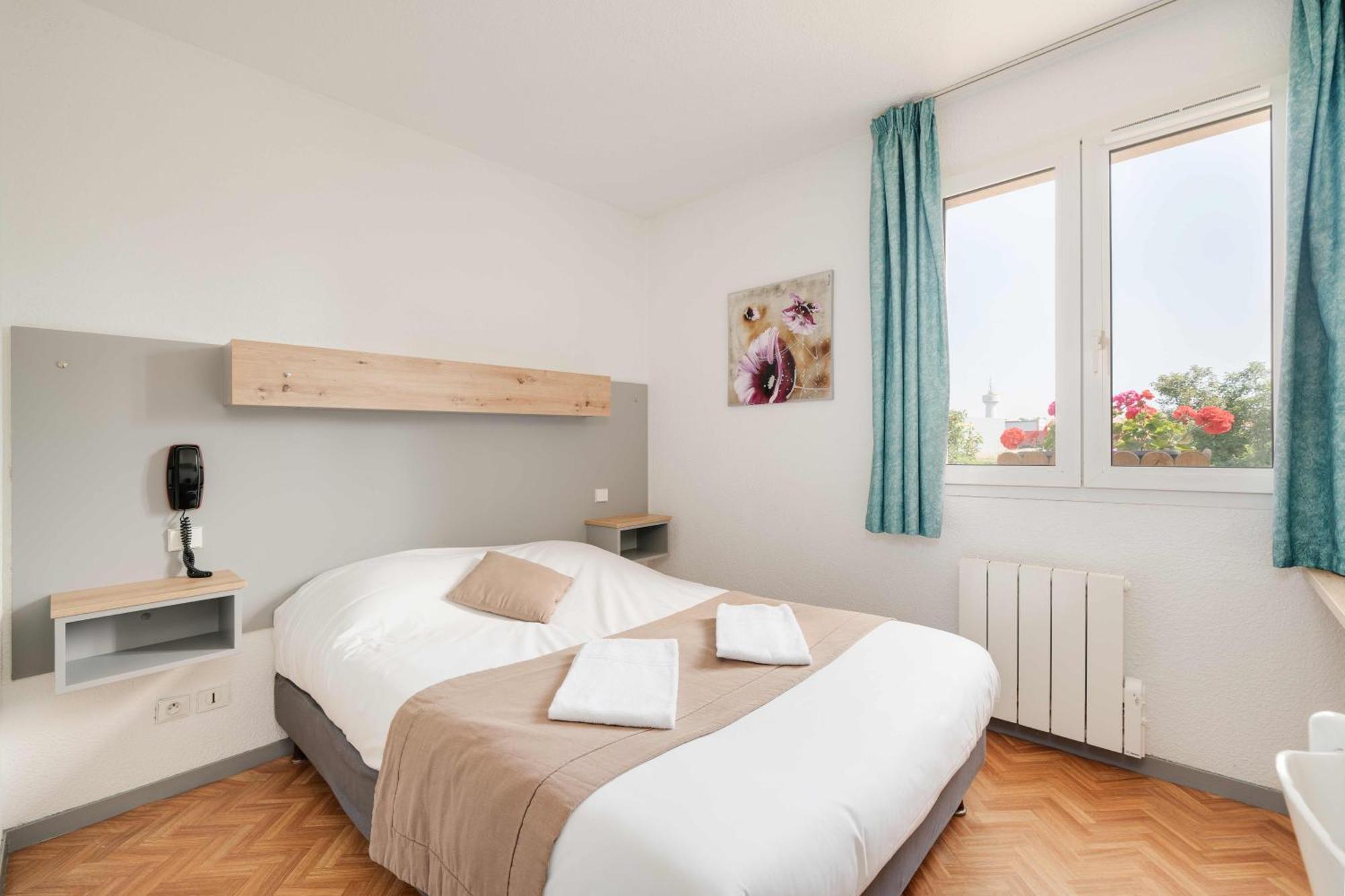 Hotel Acacia Nancy Sud Luneville Moncel-lès-Lunéville Eksteriør bilde