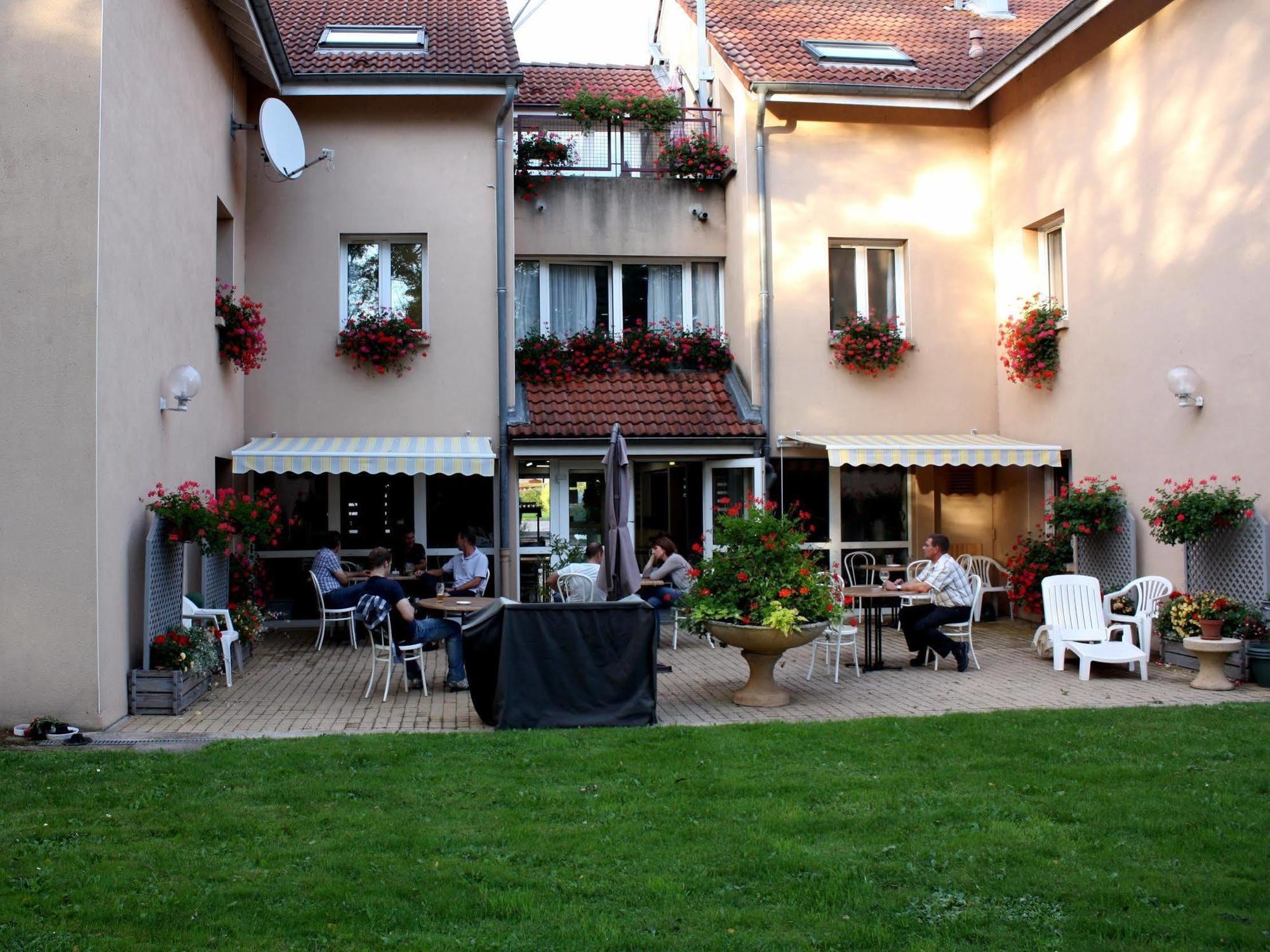 Hotel Acacia Nancy Sud Luneville Moncel-lès-Lunéville Eksteriør bilde