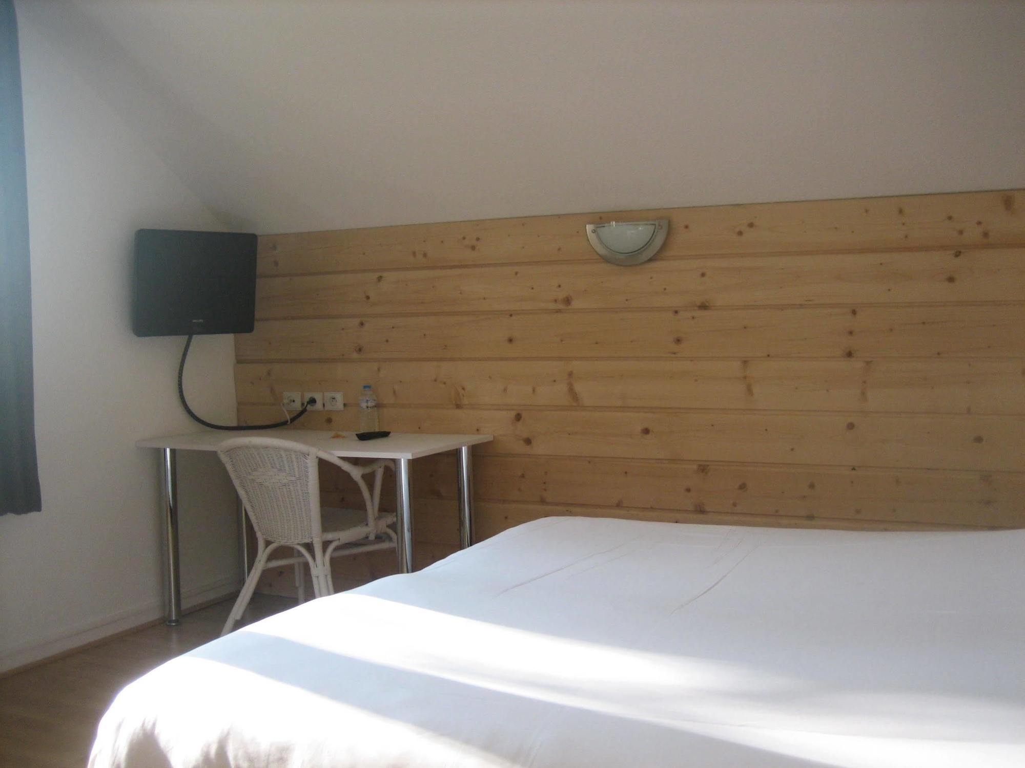 Hotel Acacia Nancy Sud Luneville Moncel-lès-Lunéville Eksteriør bilde